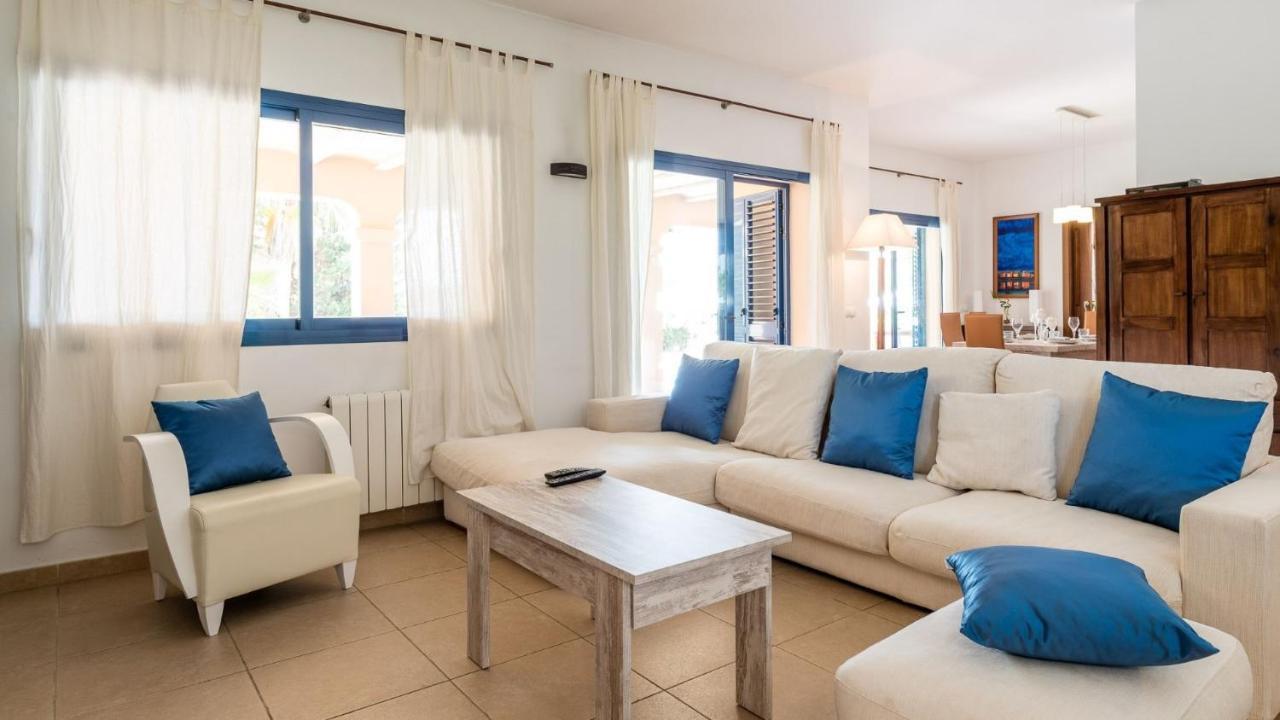 Villa Etruria Close To Playa D'En Bossa Sant Josep de sa Talaia Exterior foto