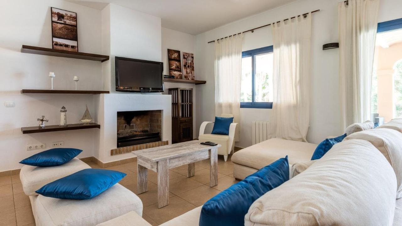 Villa Etruria Close To Playa D'En Bossa Sant Josep de sa Talaia Exterior foto